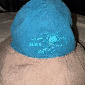REI Girls Reversible Bucket Hat
